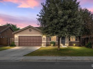 9403 Cobble Mountain Rd, Bakersfield, CA 93313