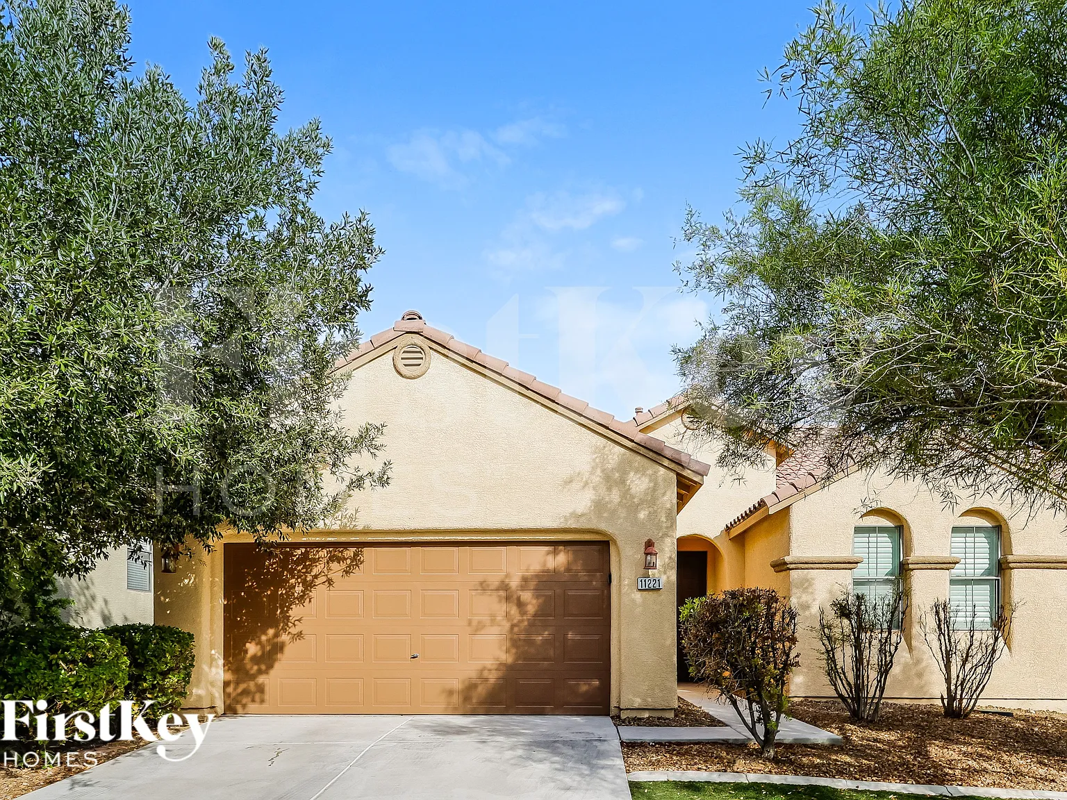 3 bed, 2.0 bath, 1610 sqft, $2,480 — Photo 1