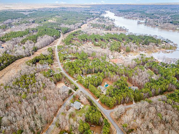 3rd image of 108 Sunset Bay Dr #18