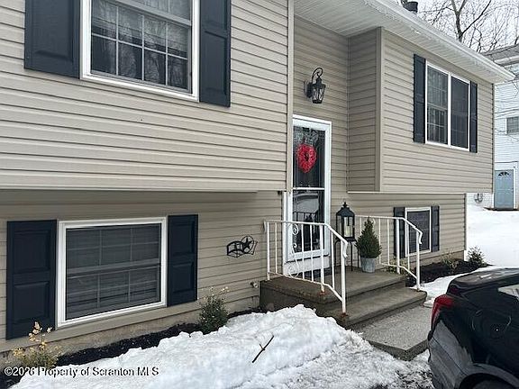 4th image of 431 Northampton Rd