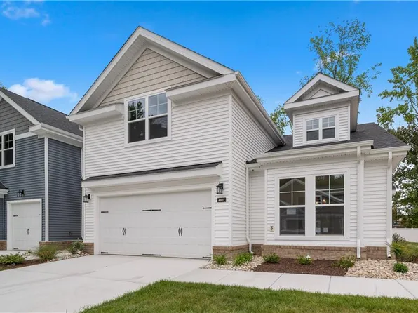 4607 Longleaf Pl, Chesapeake, VA 23321