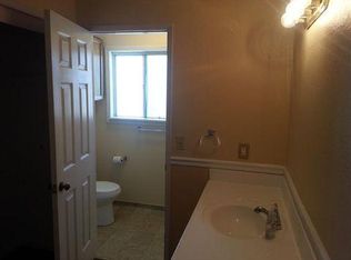 5173 E Dwight Way, Fresno, CA 93727