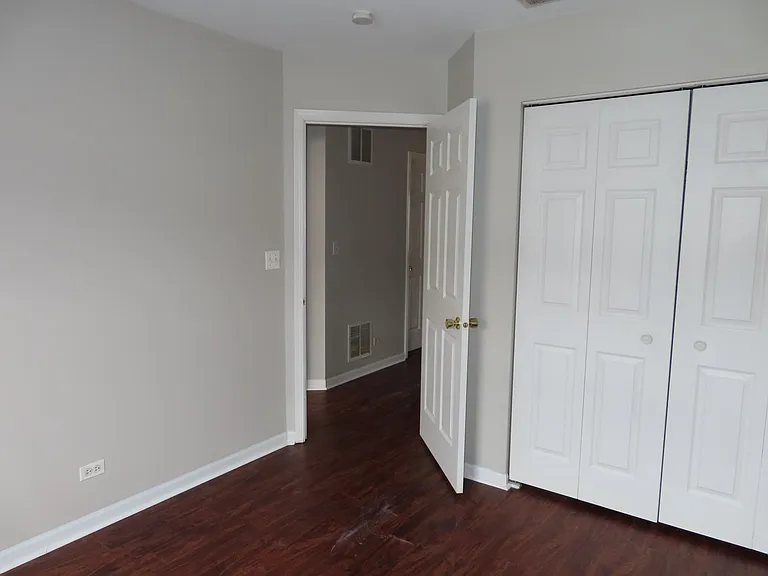 315 Springbrook Trl S — Photo 17