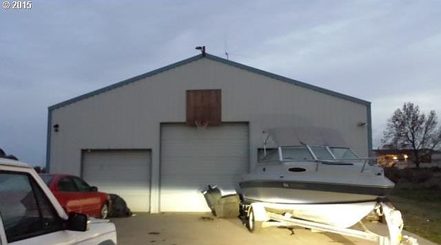 2nd image of 80459 Sagebrush Rd
