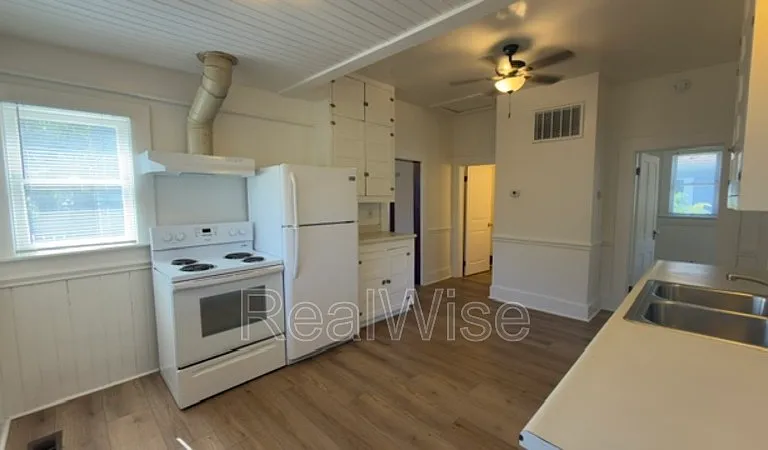 1416 SE Pine St — Photo 14
