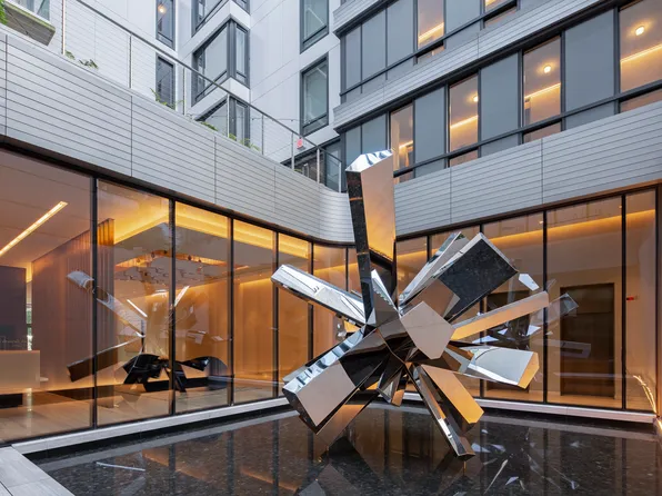 555 West 43rd Street 5N image 2 of 6