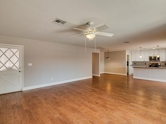 3rd image of 8631 E Edgemont Ave