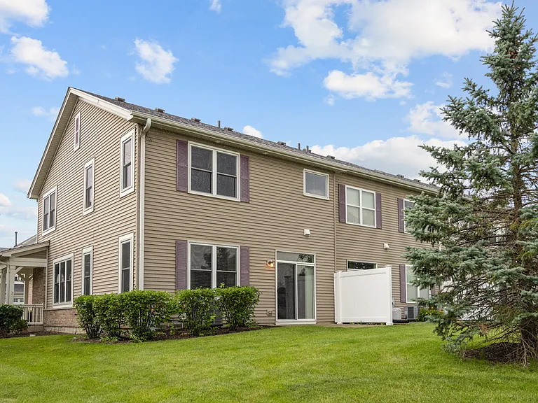 407 Bluegrass Pkwy — Photo 23