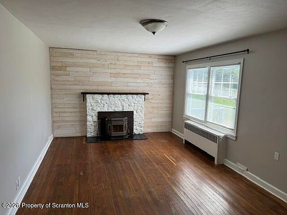 4th image of 125 Sullivan Rd
