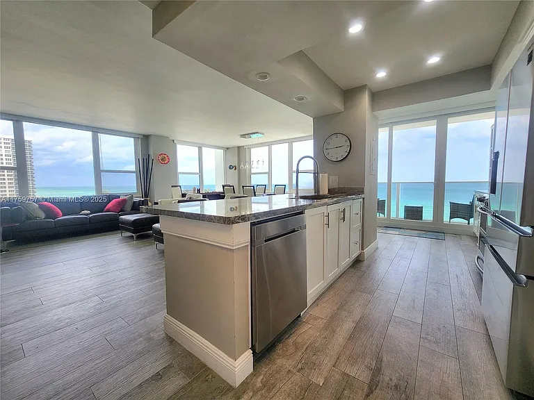 3505 S Ocean Dr #612 — Photo 7