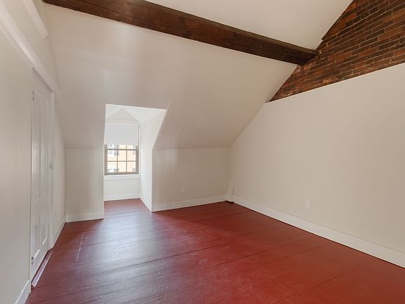 3rd image of 14 Chestnut St #4
