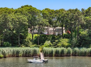 562 Poponessett Rd, Cotuit, MA 02635