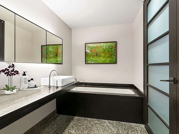 3rd image of 20 Pine St #9