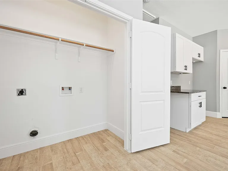 4651 Mallow St #B — Photo 22