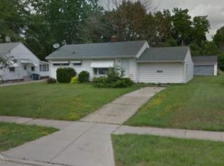 22045 Miles Rd, North Randall, OH 44128