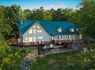 W8310 Meyer Ln, Crivitz, WI 54114