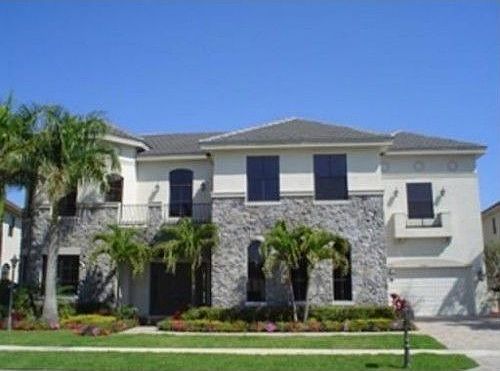 1st image of 10515 Versailles Blvd