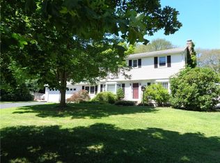 29 Kingswood Dr, North Stonington, CT 06359