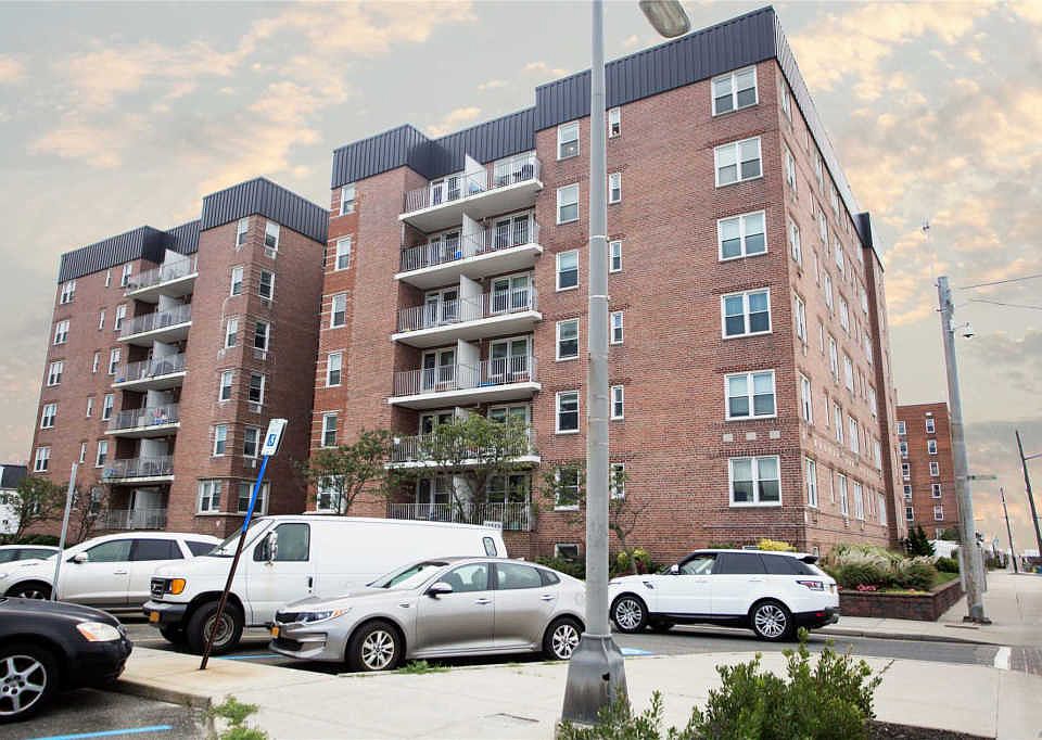 1st image of 210 E Broadway APT 3J