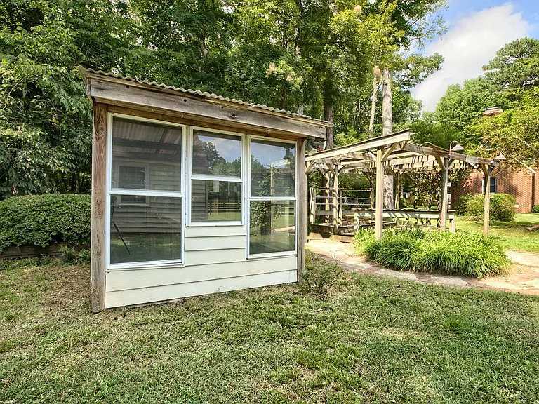 4320 Providence Rd — Photo 41