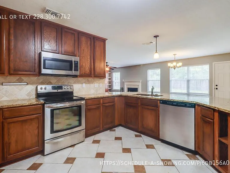 14348 Atwood Cv — Photo 5