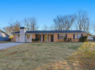 1627 Ridgeview Dr NW, Conyers, GA 30012