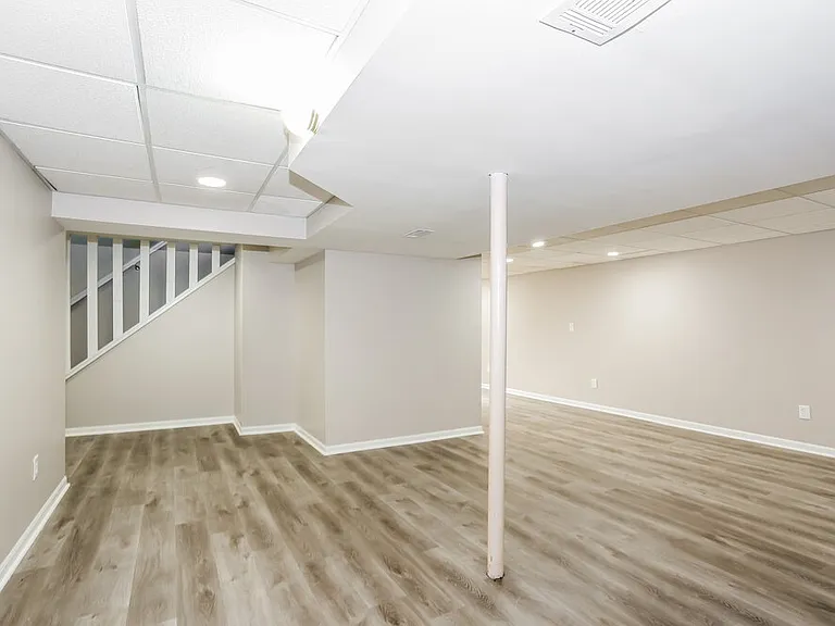 8402 Lucerne Dr — Photo 11