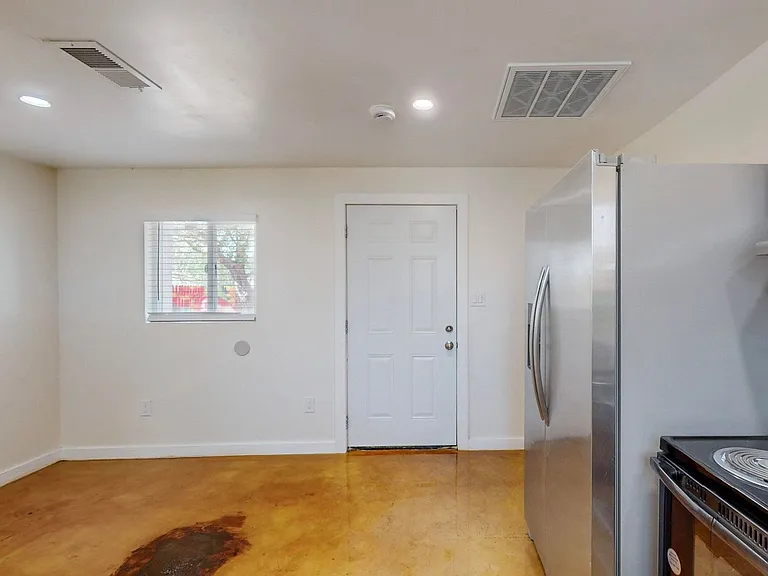2443 De Vita Rd SW — Photo 10