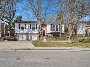 250 Heather Hill Dr, Buffalo, NY 14224