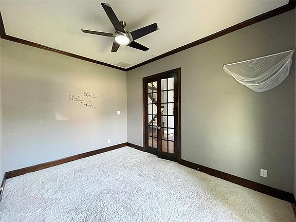3rd image of 415 Sleepy Creek Dr