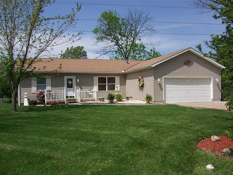 1st image of 3911 Michael Dr