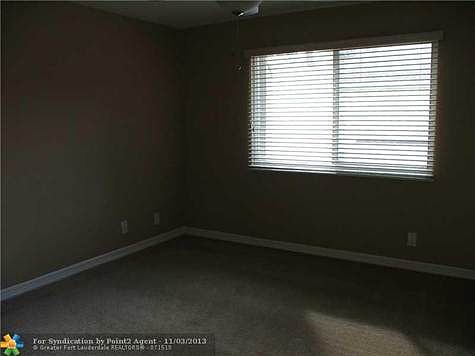 5th image of 1111 SW 44th Ter #1111