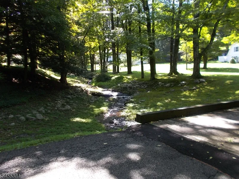 3 bed, 3.0 bath, $3,950 — Photo 3