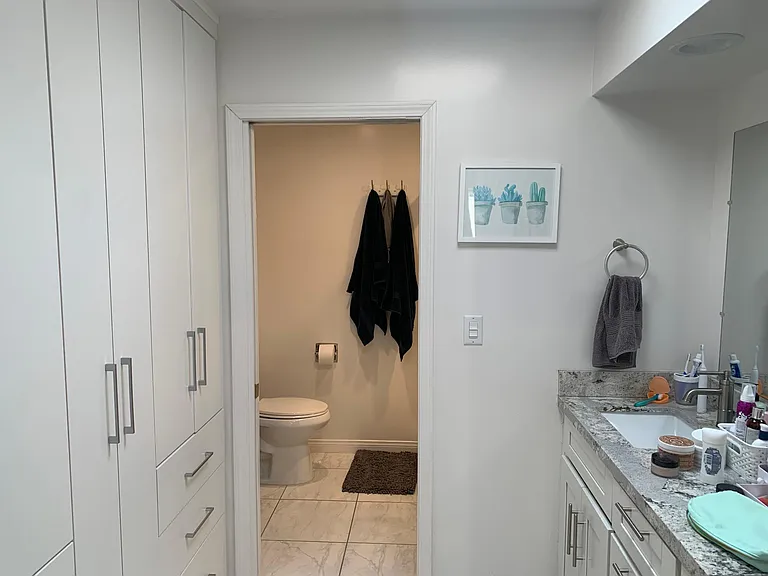14126 Dickens St — Photo 11