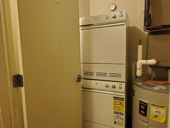 5th image of 418 S 13th St #204