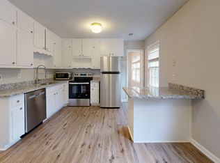 460 Oakland Ridge Ct, Lawrenceville, GA 30044