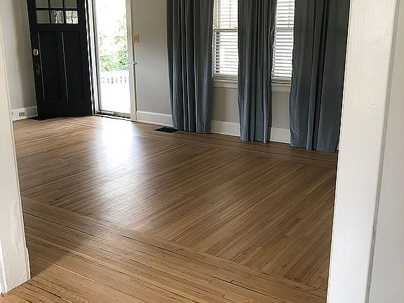 3rd image of 2770 Sarita Pl