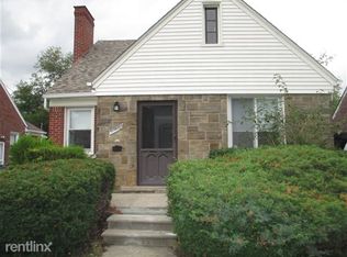 19460 Lesure St, Detroit, MI 48235