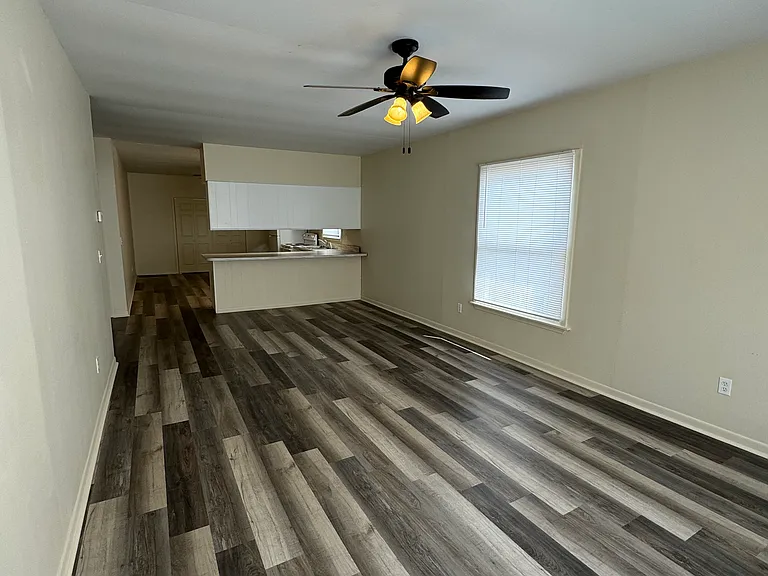 26 Union St #2 — Photo 5