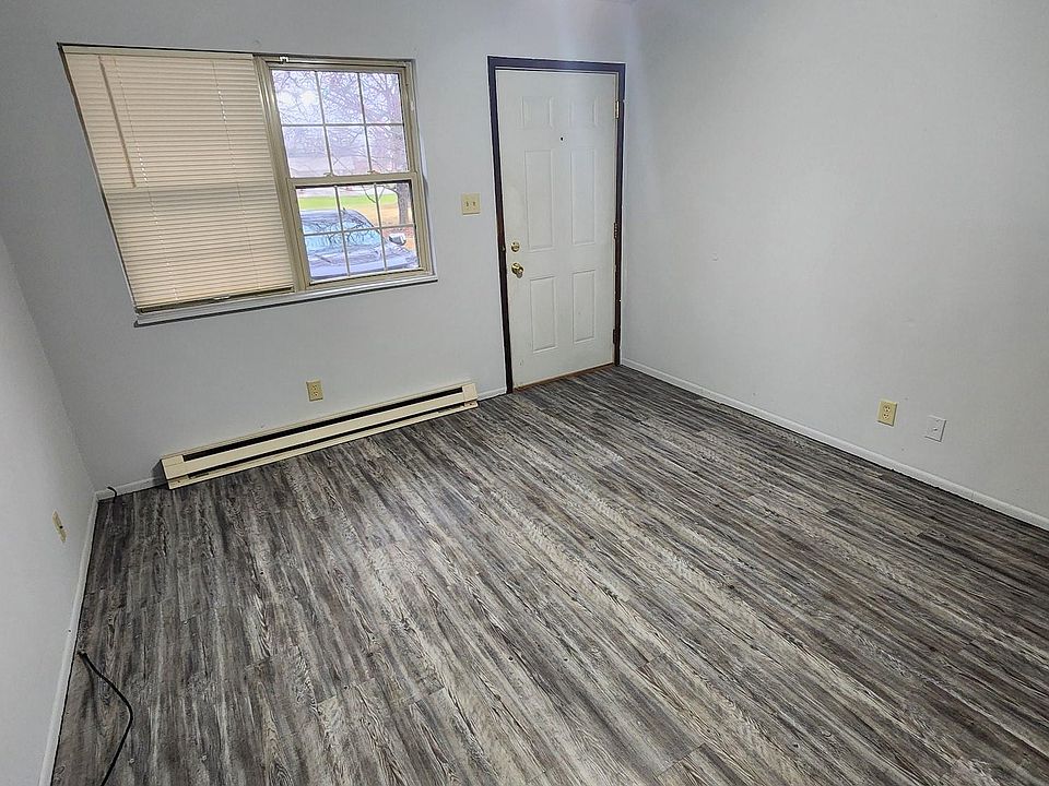 101 W Oak St 4, Westville, IL 61883 Zillow