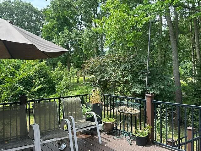 2708 Trillium Hills Dr — Photo 35