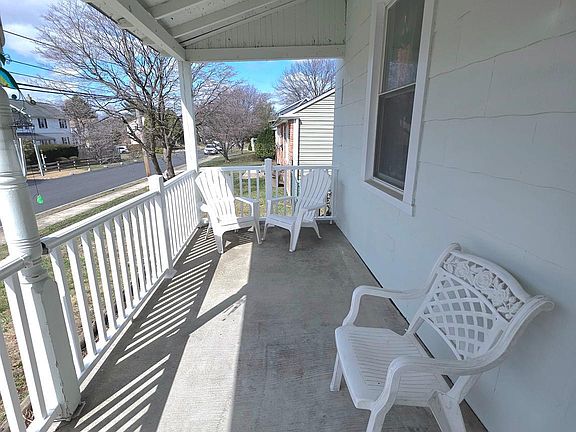 3rd image of 517 Wilde Ave