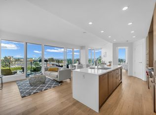1439 George St #703, White Rock, BC