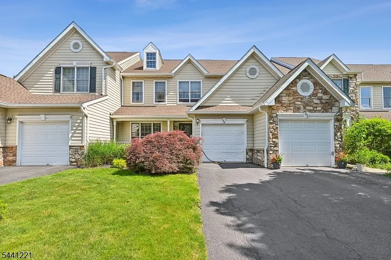 233 Patriot Hill Dr