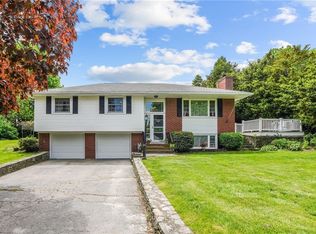 45 Reise Ter, Portsmouth, RI 02871