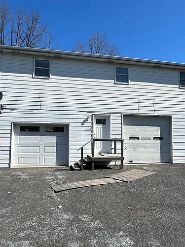 8467 Airport Rd Photo 1