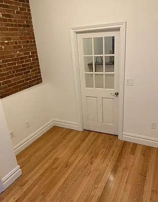 Rented by CitySites Real Estate Group | media 15