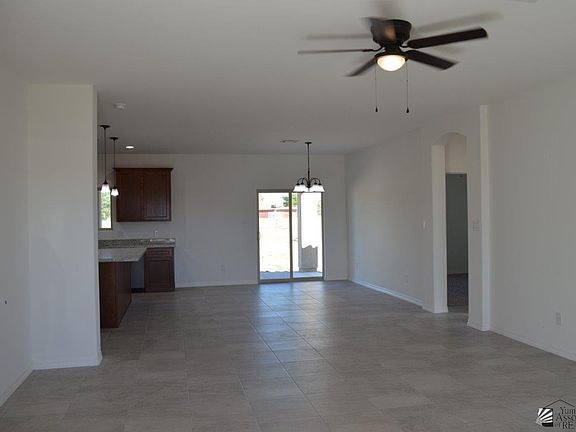 2nd image of 2120 W Meredith Ln