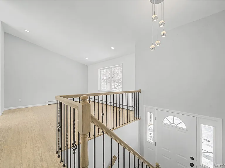 25 Clinton St — Photo 7