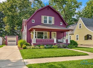 6727 Roosevelt Dr, Sylvania, OH 43560